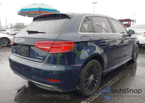 2017 Audi A3 E-Tron 1.4T Premium z USA, uszkodzony, nr VIN WAUTPBFF0HA109514